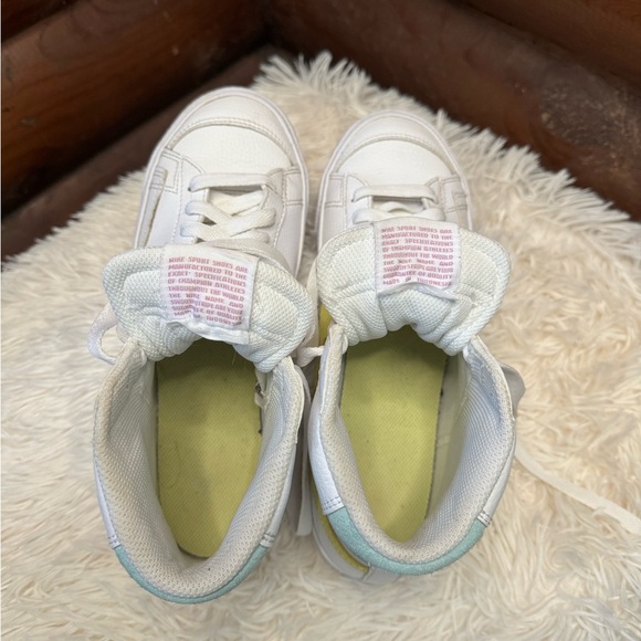 Nike Blazer Mid 77 GS White Light Zitron - Picture 6 of 6